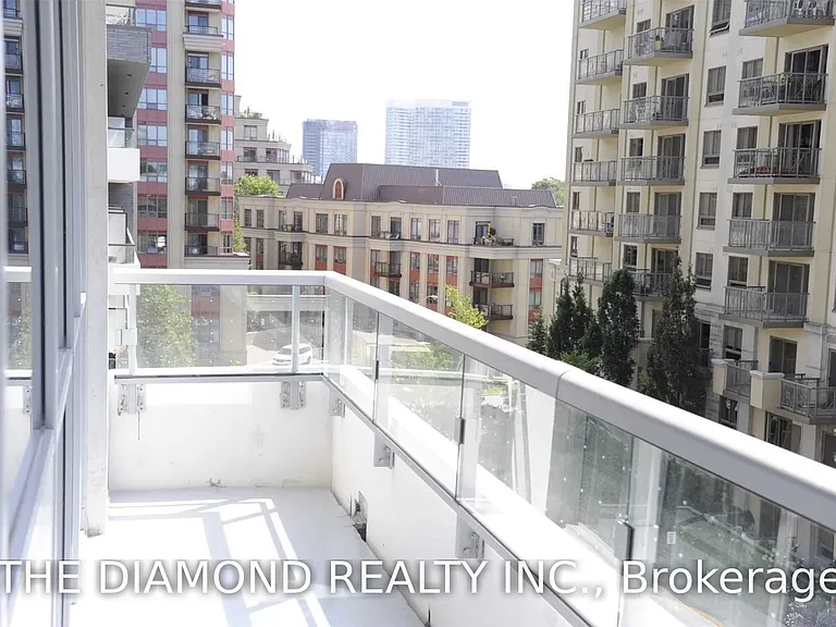 591 Sheppard Ave E #505 — Photo 18