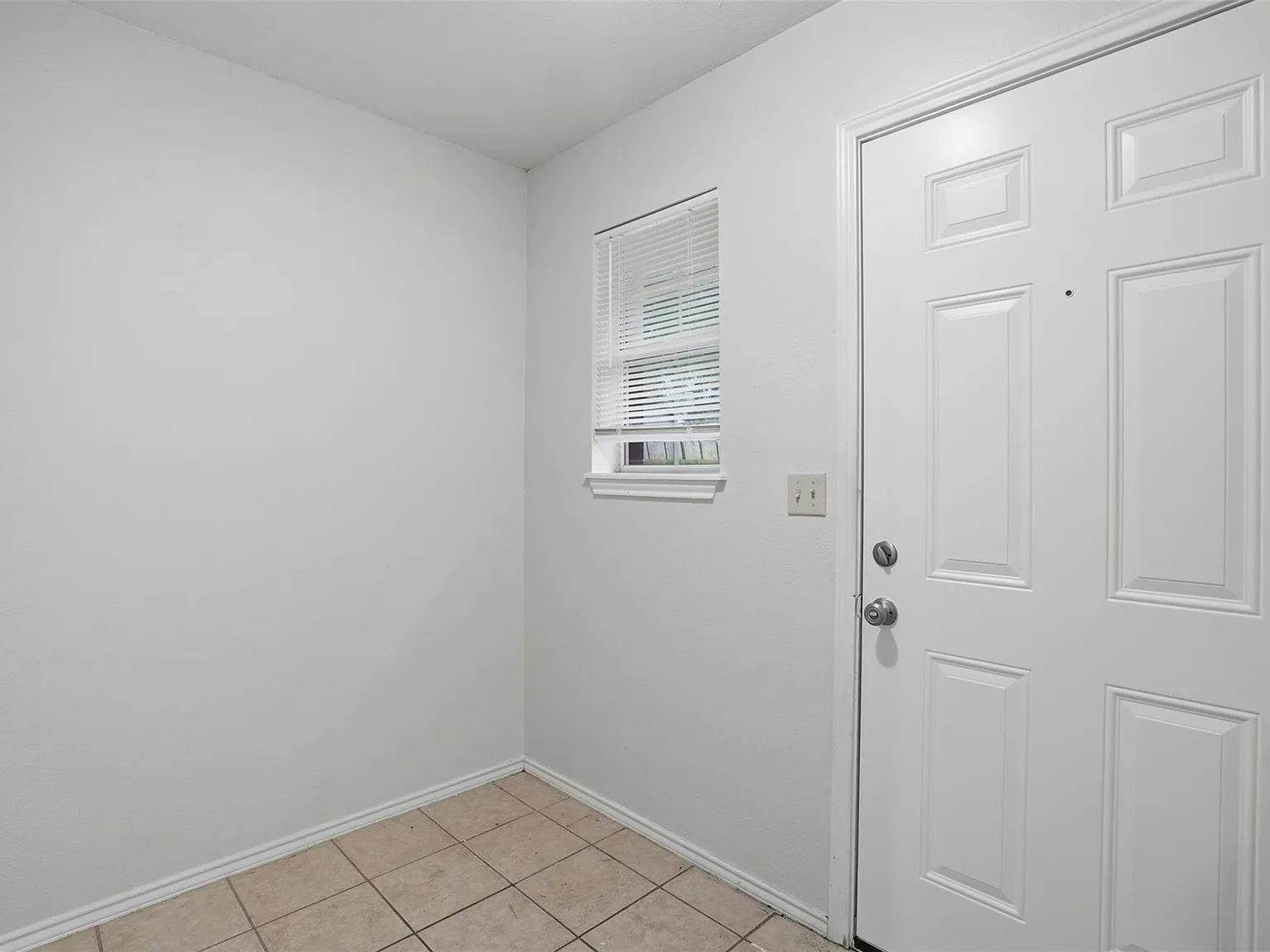 2 bed, 938 sqft, $1,125 — Photo 4