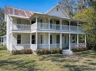 940 NE 4th Ave, Crystal River, FL 34428