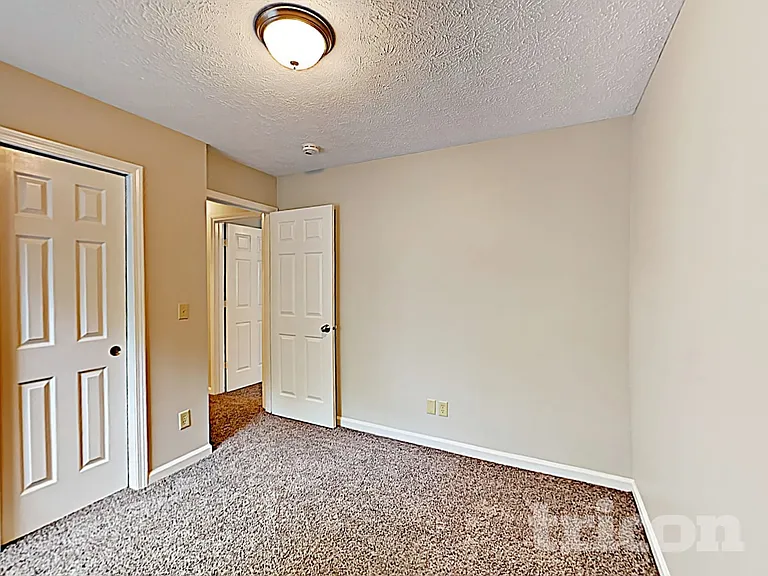 8420 Country Club Blvd — Photo 10