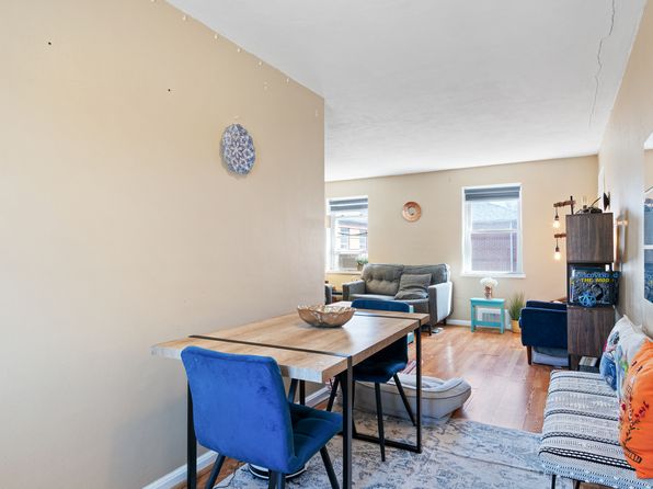 705 S Main St APT A2