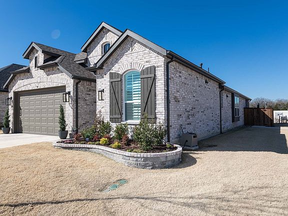 3rd image of 5169 Westhaven Cir