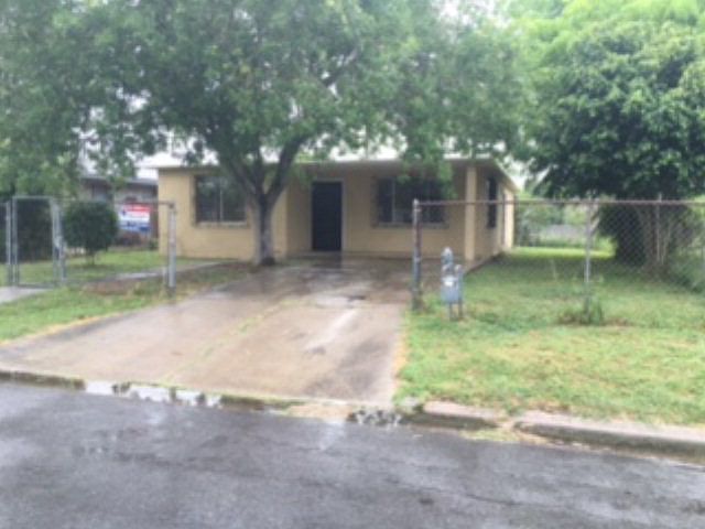 1st image of 2892 La Plaza Dr