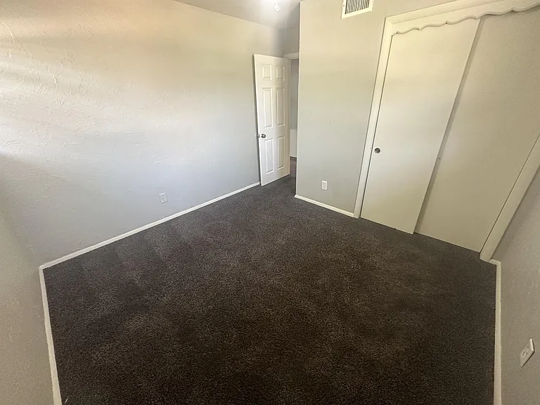 4800 Lisa Ln — Photo 26