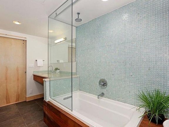 4th image of 1350 Lawrence St APT 6C