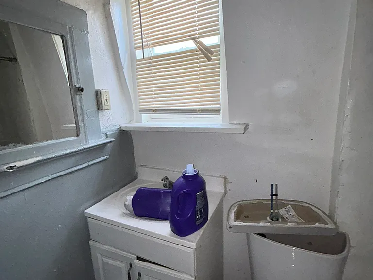 5230 Thrush Ave — Photo 18