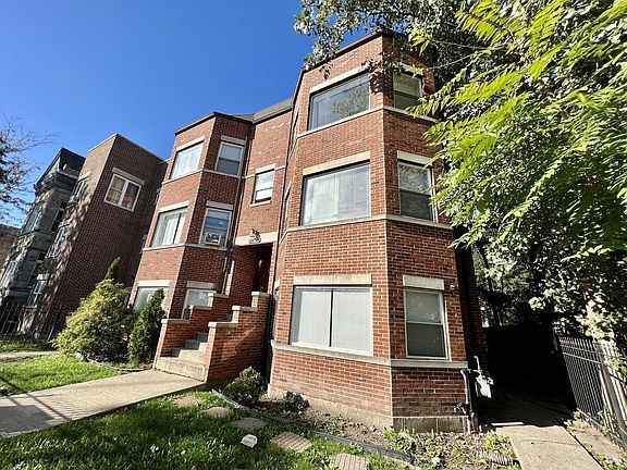2nd image of 326 N Hamlin Ave #3S