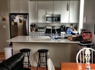 52 Glenville Ave #1H, Allston, MA 02134