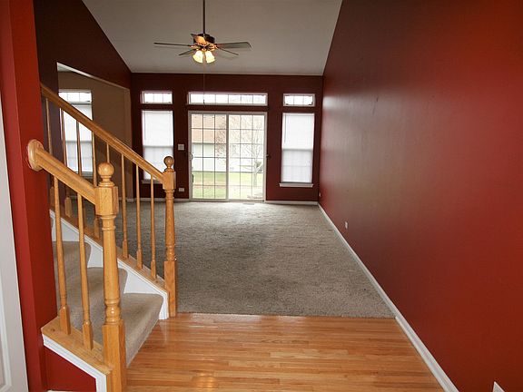 4th image of 307 Edgewood Dr #307