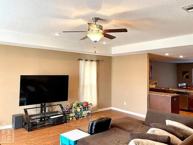 2567 Chad Dr — Photo 4