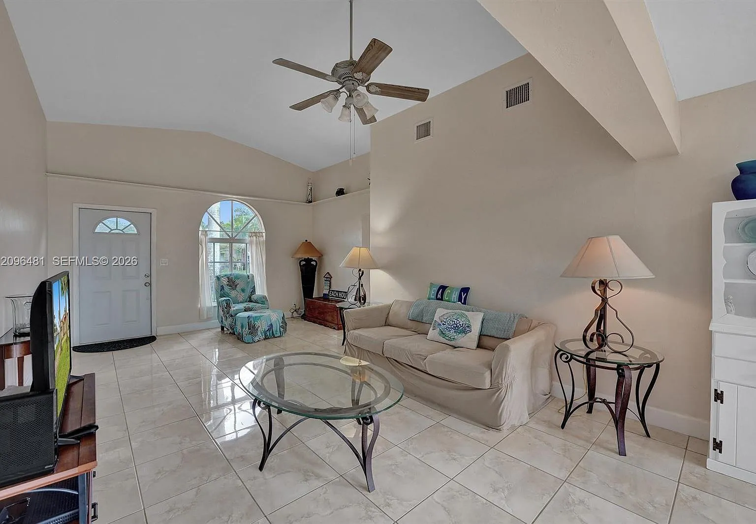 Hollywood Homesites Secon — Photo 4