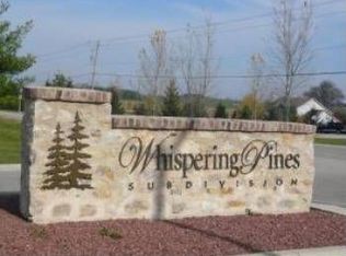 600 Hunters Xing S, Slinger, WI 53086