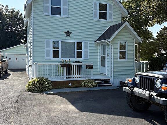 2nd image of 34 Circular Road