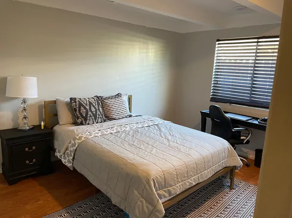 3819 Clairemont Dr, San Diego, CA 92117