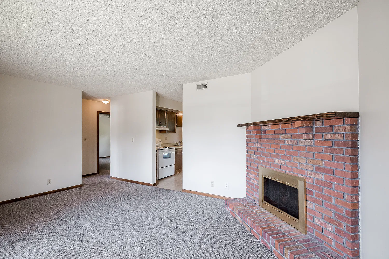 2 bed, 973 sqft, $969 — Photo 4