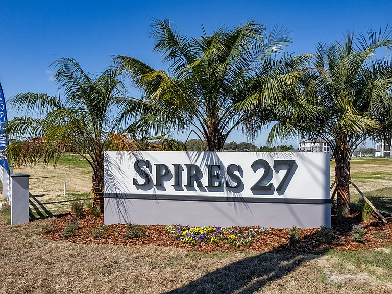 Spires 27 — Photo 3