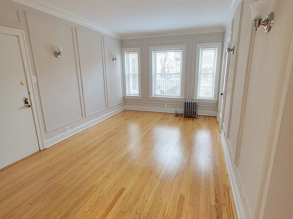 1st image of 1600 W Estes Ave #1