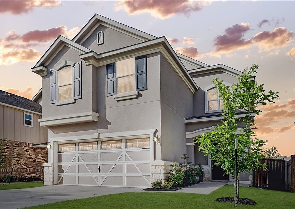 1st image of 817 Sandhill Branch Dr