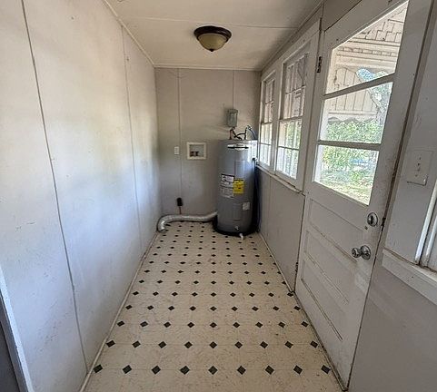 5th image of 642 Carla St