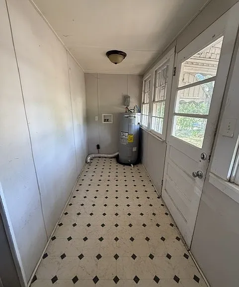 642 Carla St — Photo 5