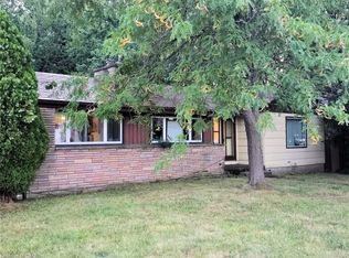 976 Stone Church Rd E, Hamilton, ON L8W1B1