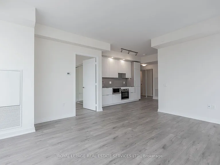 28 Freeland St #1307 — Photo 14