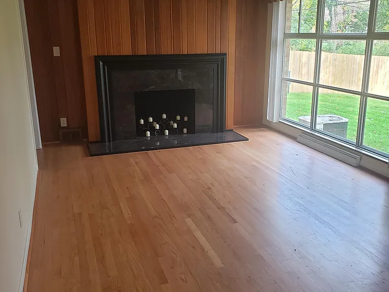 22814 Mayfield Ave — Photo 3