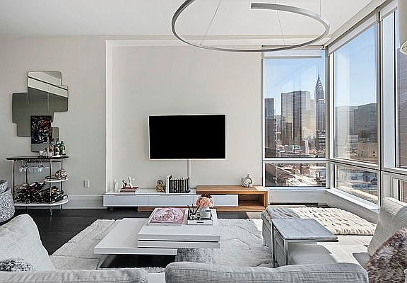3rd image of 172 Madison Ave #23B