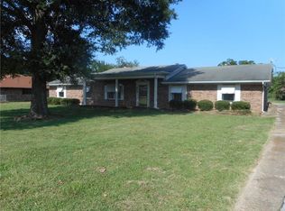 775 41st St SW, Paris, TX 75460