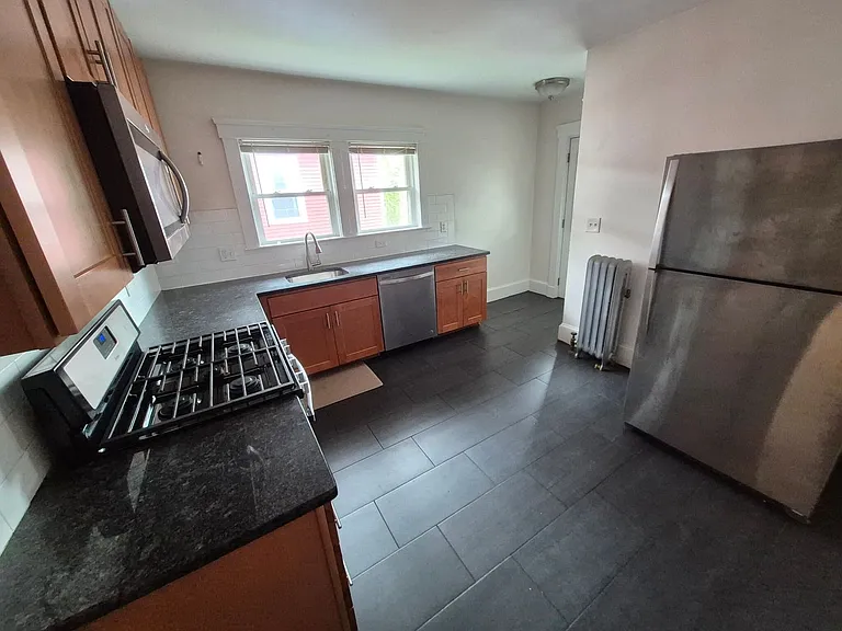 17 Pequossette St — Photo 16
