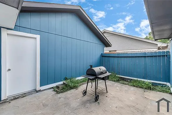 3 bed, $2,500 — Photo 4