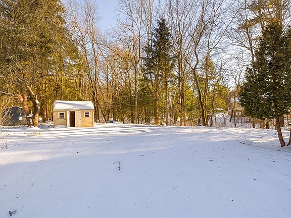2nd image of 136 Hosmer St #136