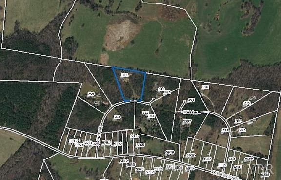 4th image of 311 Vine Dr