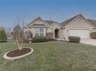 822 Fairfield Dr, Greenfield, IN