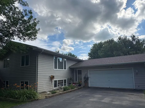 3342 Aspen Ave, Brookings, SD 57006