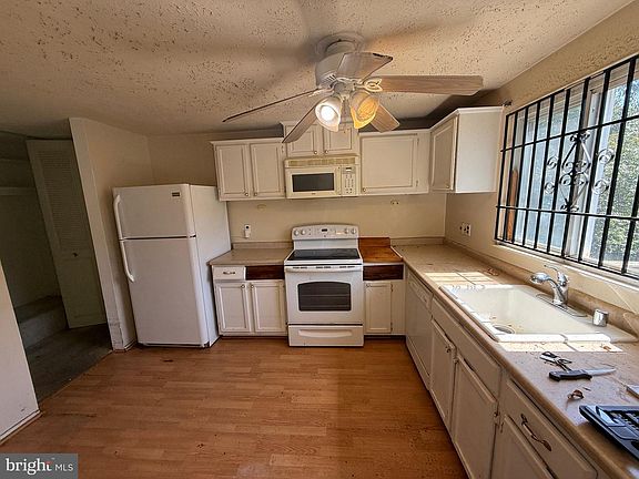 4th image of 6205 Plum Way