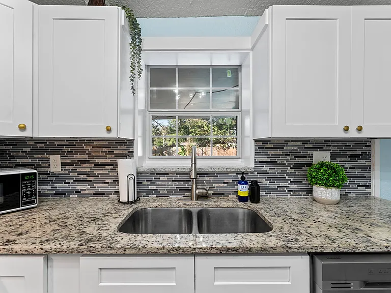 10330 Agave Rd — Photo 13