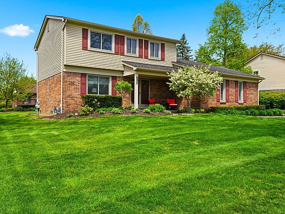 3rd image of 2070 Winchester Rd