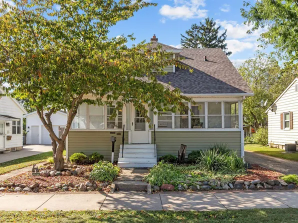 1823 Mount Vernon St, Oshkosh, WI 54901