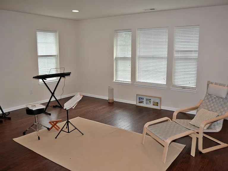 4662 Berwick Pl SW — Photo 13