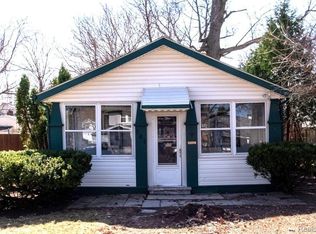 141 W Granet Ave, Hazel Park, MI