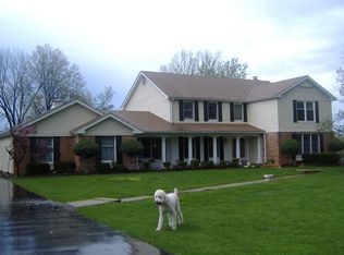 119 Highgrove Ln, Chesterfield, MO 63005