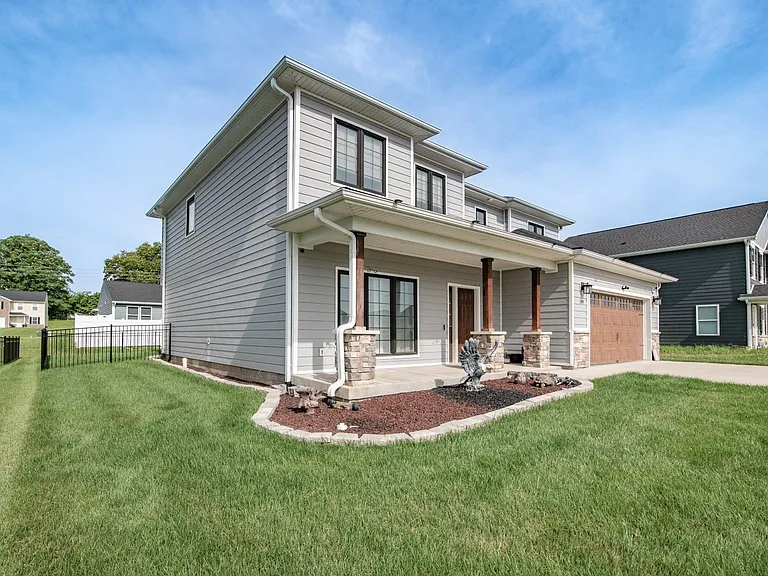 109 Gaston Cir — Photo 3