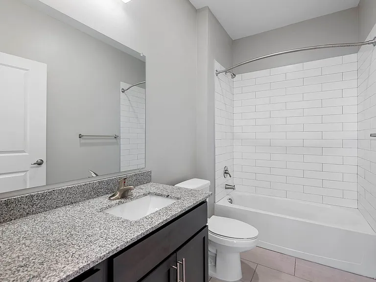 Ewing Heights — Photo 11