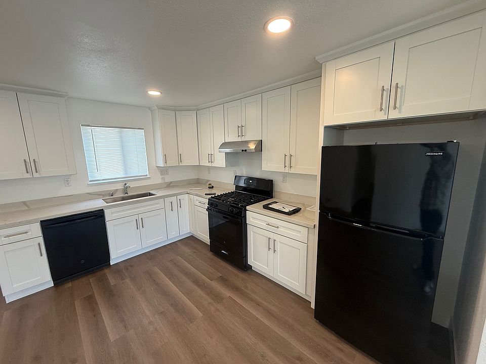 1st image of 610 Warford Ave