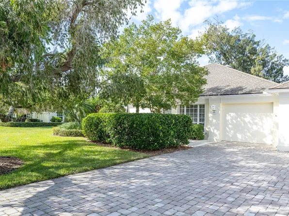 300 Harbour Dr APT 102B, Vero Beach, FL 32963