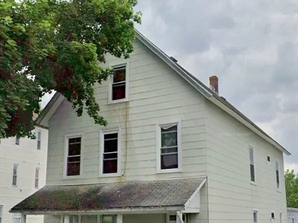 10 Hollywood St, Worcester, MA 01610