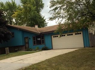 1500 Oxford Ln, Racine, WI 53406