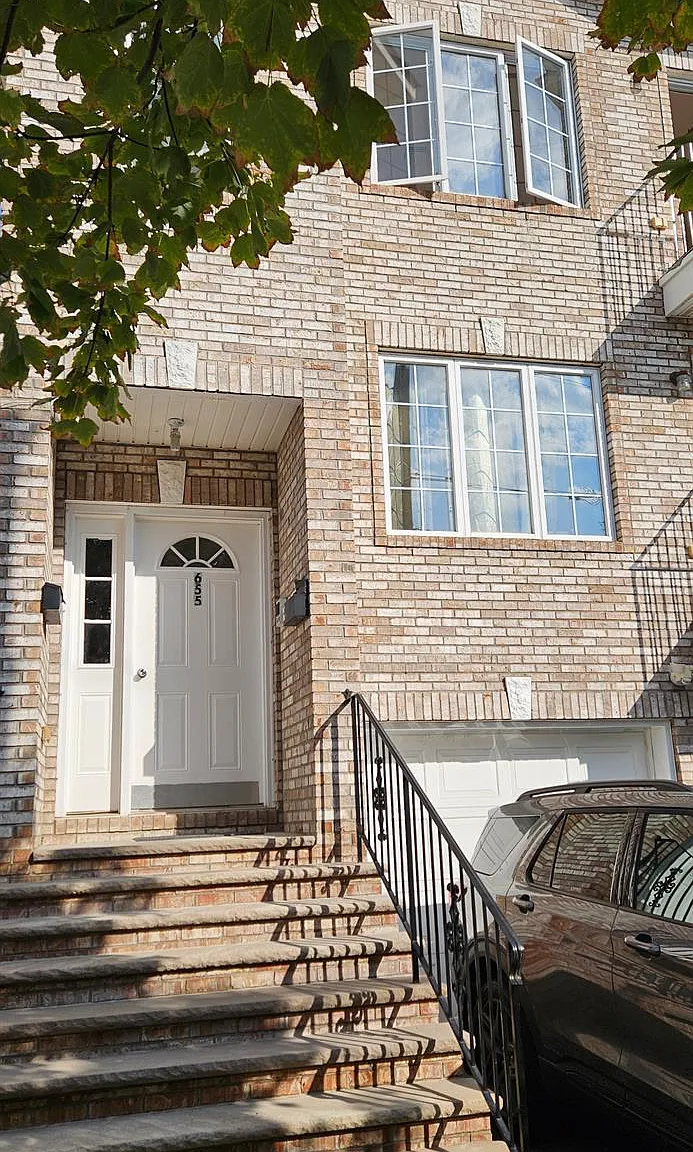 3 bed, 2.0 bath, $2,800 — Photo 1