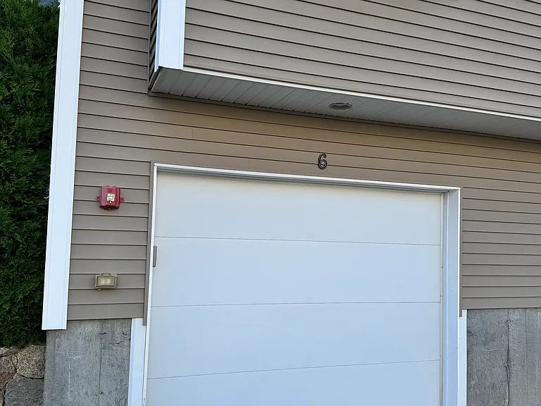 6 Queen Isabella Way — Photo 45